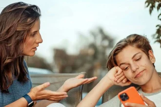 با این ۸ روش، نوجوانان را از دنیای دیجیتال دور کنید