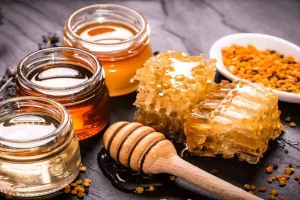 این ۶ ماده غذایی را با عسل ترکیب نکنید