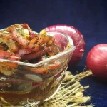 طرز تهیه پیاز پرورده؛ چاشنی بی‌نظیر کباب و کتلت