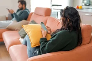 چرا جستجو برای «نیمه گمشده» خطرناک است؟