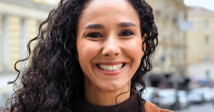 ۱۱ نشانه ذهنی پیچیده که متفاوت از دیگران می‌اندیشد