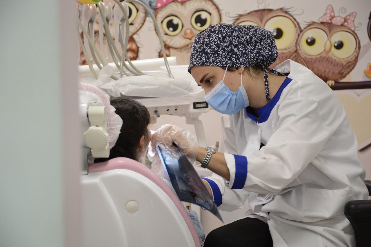 Read more about the article اولین ویزیت دندانپزشکی کودکان چه زمانی باید انجام شود؟