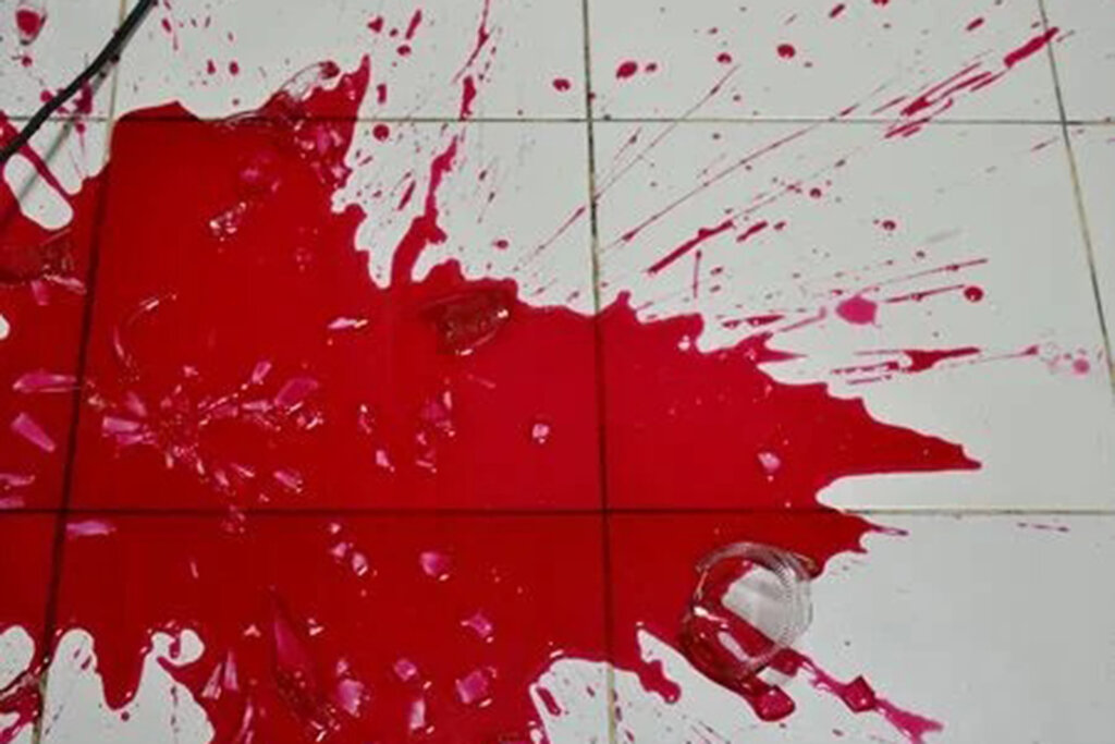 Read more about the article قتل زن مطلقه در حمام خانه و ابهام در نقش مرد بنگاهدار