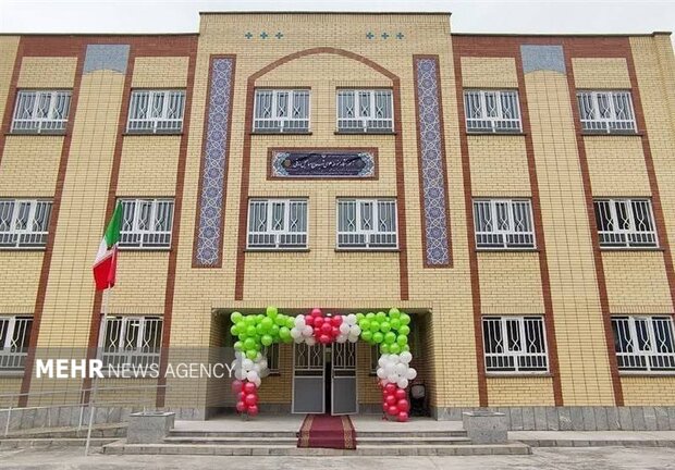 مشارکت ٢۴٠٠ میلیاردی بنگاه های اقتصادی کرمان در مدرسه سازی
