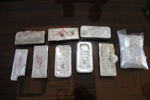 رکوردشکنی قیمت نقره، قاچاق را به جاده‌های هنگ‌کنگ کشاند