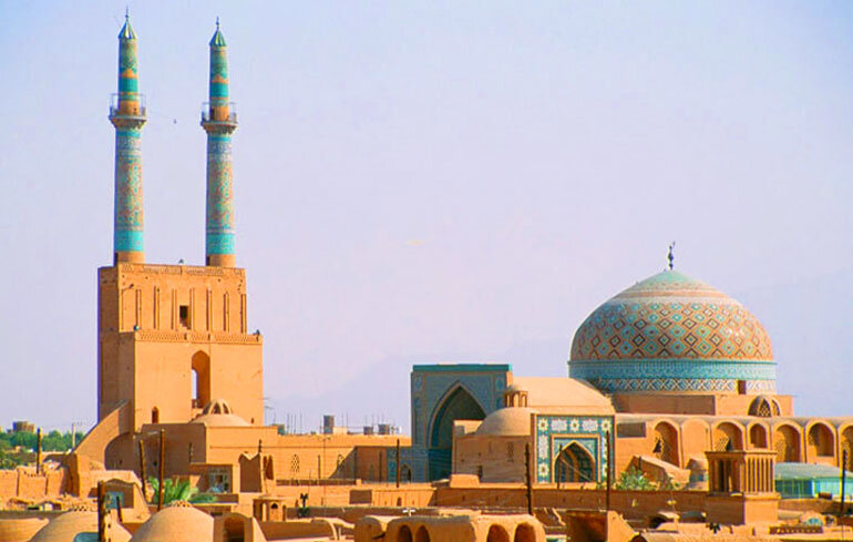 تماشای حال‌وهوای متفاوت شهر یزد در قاب تصویر ۷۵ سال قبل